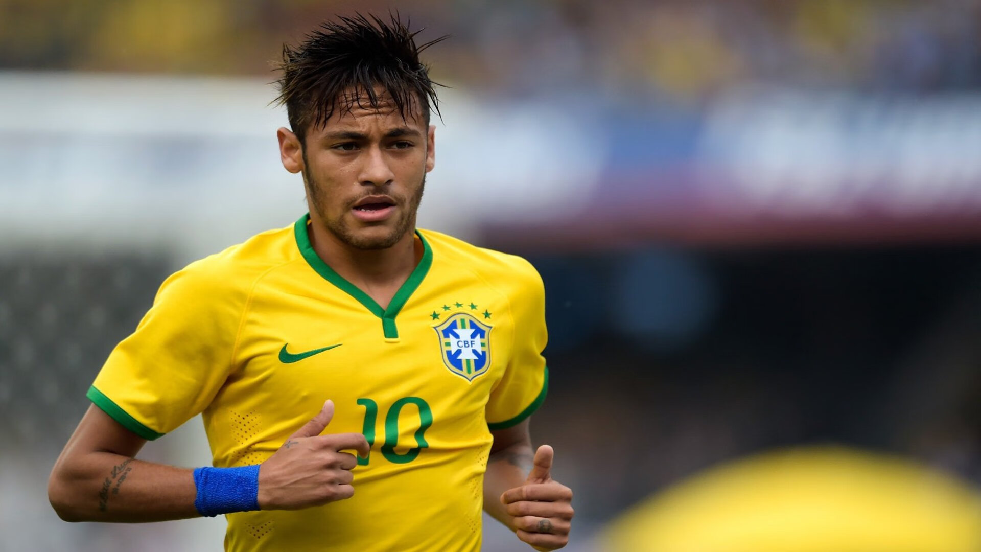 体育传媒打造足球传奇，讴歌运动精神，传播体育文化,尽享运动乐趣