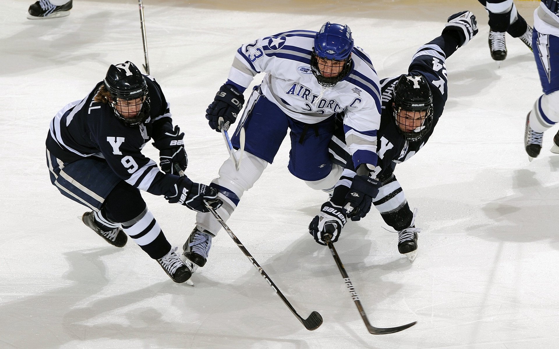 KAIYUNAPP-伊朗男足在巴黎奥运会比赛中以2-0战胜西班牙，伊朗男足世预赛